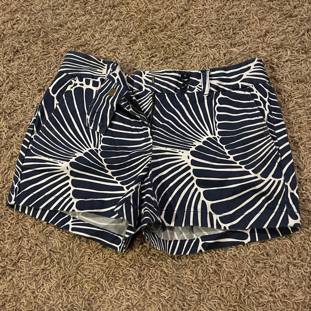 Vineyard vines shorts